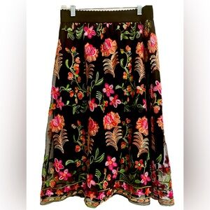 Beautiful netted knee length skirt